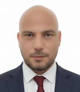 Profile picture of أيمن محسن عياد