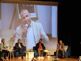 تفاعل الجمهور مع الندوة العلمية حول الفنون الفرجوية