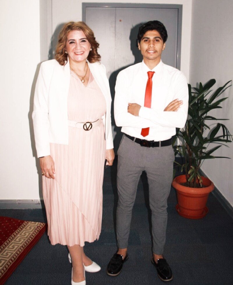 picsart_25-06-24_04-40-20-458