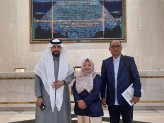 foto hanik dekan dg isdb bagus